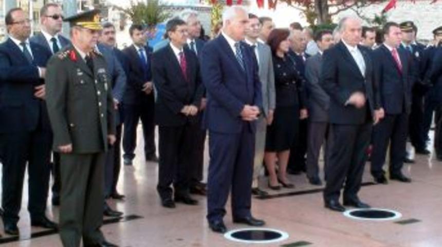 İstanbul&rsquo;un d&uuml;şman işgalinden kurtuluşu t&ouml;renlerle kutlanıyor