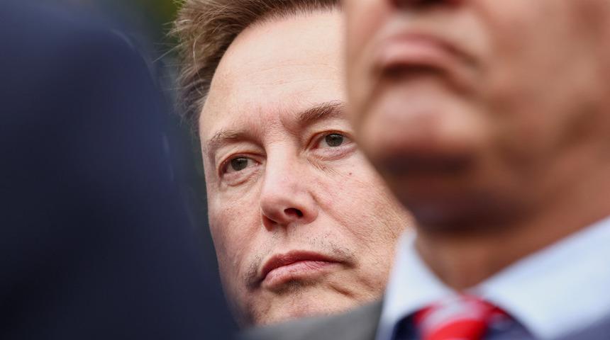 Tesad&uuml;f m&uuml;, şaka mı? Elon Musk&rsquo;tan Dots&rsquo;u tanıtan OpenAI'a alan adı s&uuml;rprizi!