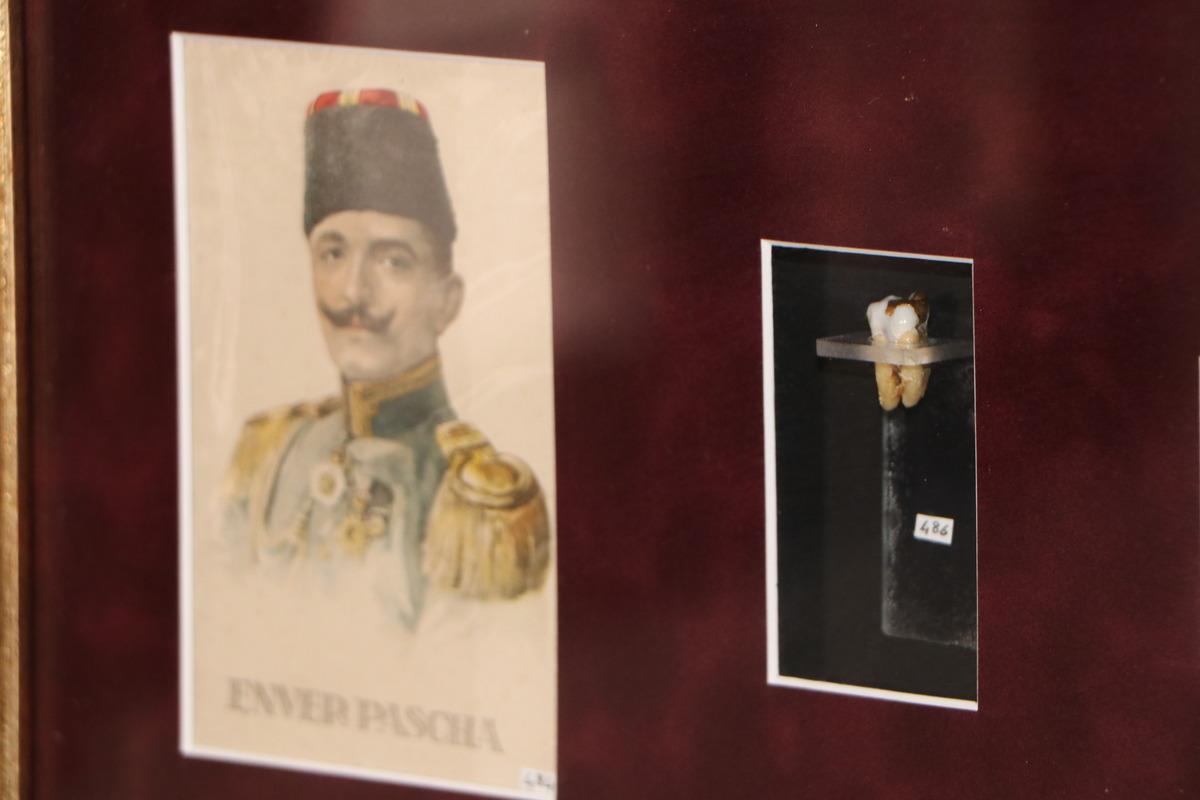 Atatürk ün damak kalıbı örneği, Enver Paşa nın azı dişi... Ayda 3 bin kişi ziyaret ediyor! 3