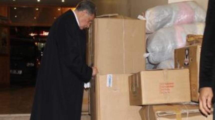 S&uuml;rmene Belediyesi'nden depremzedelere yardım eli