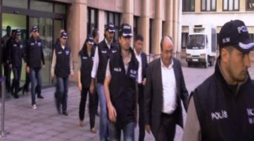 Yolsuzluk sanığının kasasından Cumhuriyet altınları &ccedil;ıktı