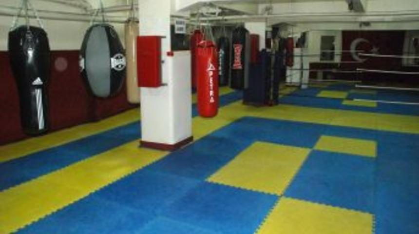 Fenerbah&ccedil;e Ankara Boks Okulu sporcuları yeni salonlarına kavuştu