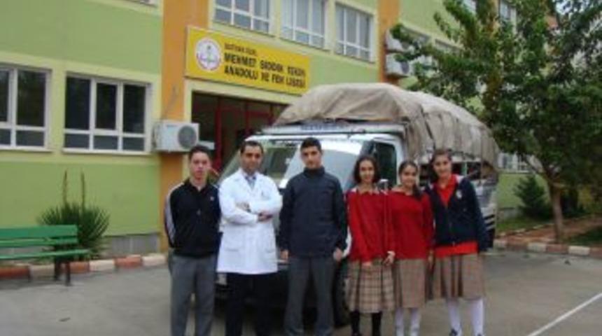 &Ouml;zel İrfan Okulları &ouml;ğrencilerinden Van&rsquo;a nakdi ve ayni yardım
