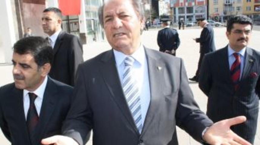 Vali Kara; &Uuml;lkemizde yaşananlar t&ouml;renleri iptal etmemizi gerektirdi.