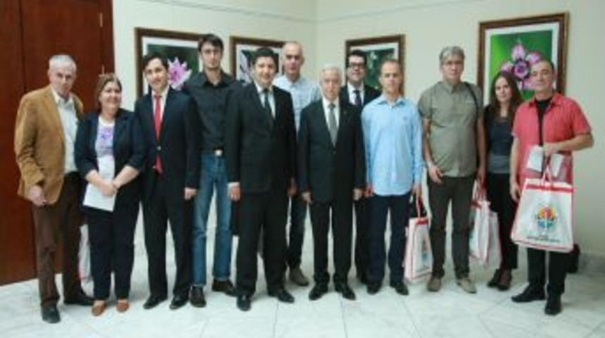 Sırbistanlı işadamları Aldırmaz'ı ziyaret etti