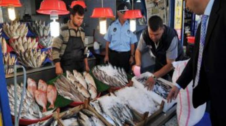 Şahinbey'de balık&ccedil;ı tezgahları denetlendi