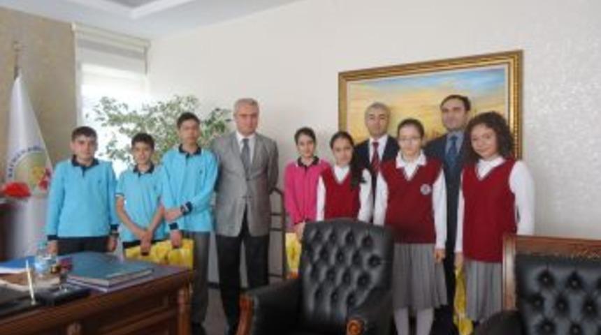 Sincan Kaymakamı Se&ccedil;ilmiş, SBS şampiyonlarını &ouml;d&uuml;llendirdi