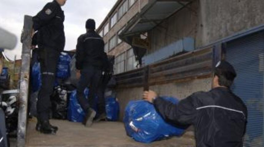 Ka&ccedil;ak sigara ve i&ccedil;kiye b&uuml;y&uuml;k operasyon