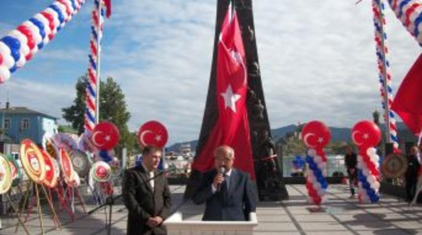 Tirebolu&rsquo;da Atat&uuml;rk Anıtı ve Cumhuriyet Meydanı a&ccedil;ılışı yapıldı
