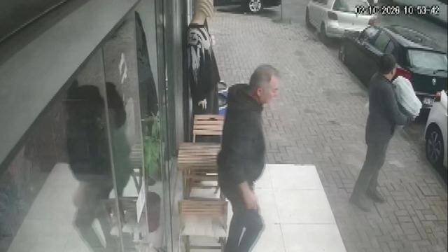 Tramvay ve minibüs çarpıştı: 4 yaralı... O anlar kamerada