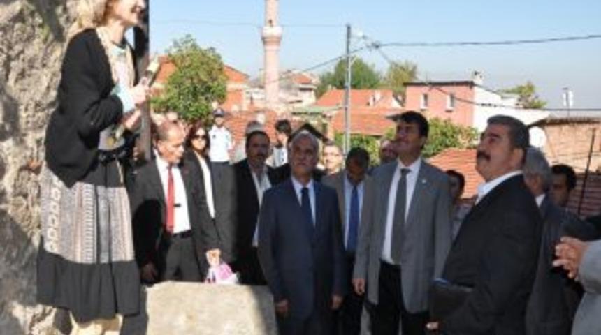 D&uuml;ndar, &ccedil;at kapı vatandaş ziyaretleri yapıyor