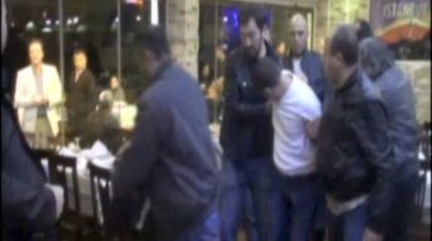 Hırsızlık zanlıları eğlencede yakalandı