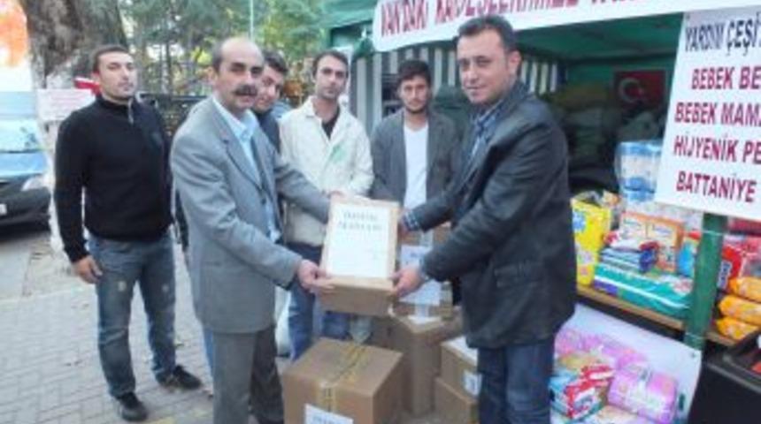 İznik Has Parti&rsquo;den Kolilerce Mama Yardımı