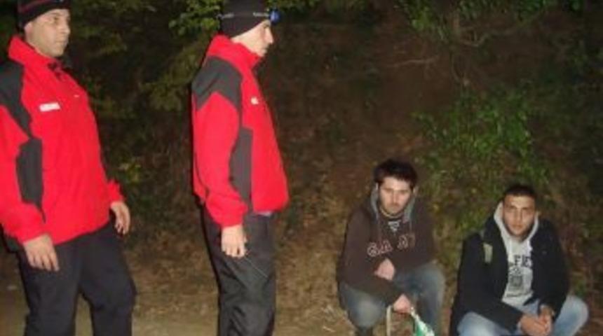 Uludağ'da kestane toplarken kaybolan gen&ccedil;ler bulundu