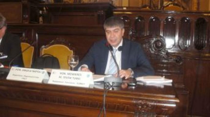 AK Parti'li T&uuml;rel: Ter&ouml;r&uuml;n panzehiri demokratikleşmedir