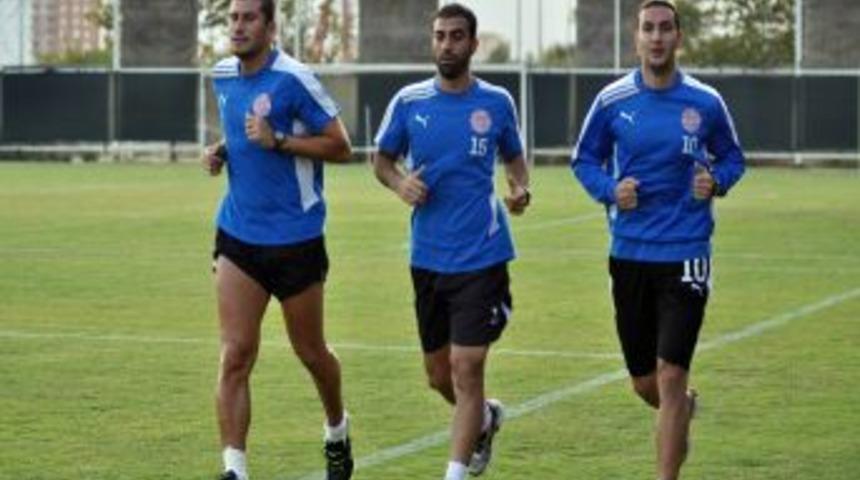 Necati Ateş: Lige &ccedil;ok iyi başladık ancak son &uuml;&ccedil; haftada 3 puan alamadık