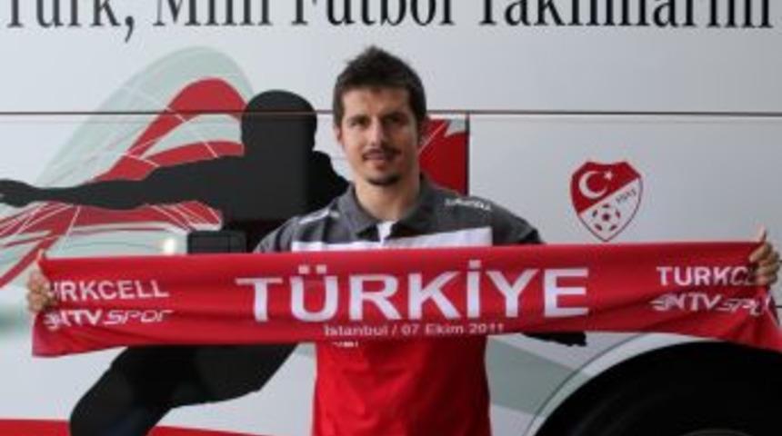 TT Arena'da trib&uuml;nleri 50 bin atkıyla Turkcell coşturacak