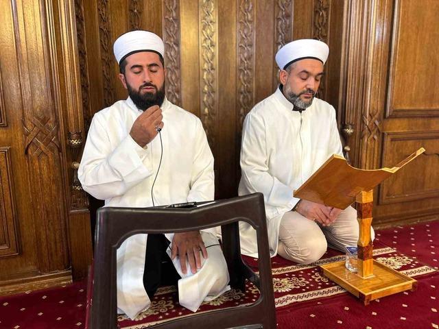 Van da "Her Ay 253 Hatim" programı 3