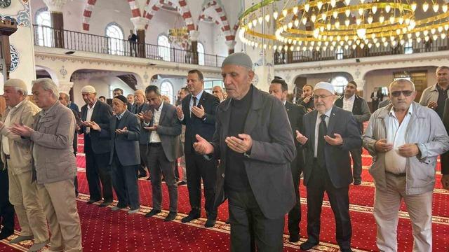 Van'da Her Ay 253 Hatim programı