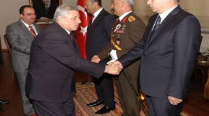 Denizli'de Cumhuriyet Bayramı tebrikat t&ouml;reni d&uuml;zenlendi