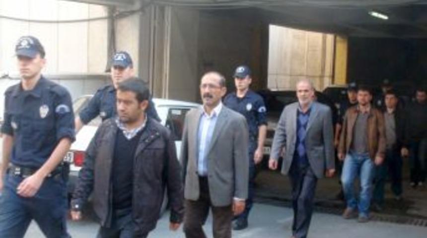 KCK ş&uuml;phelileri adliyeye sevk edildi