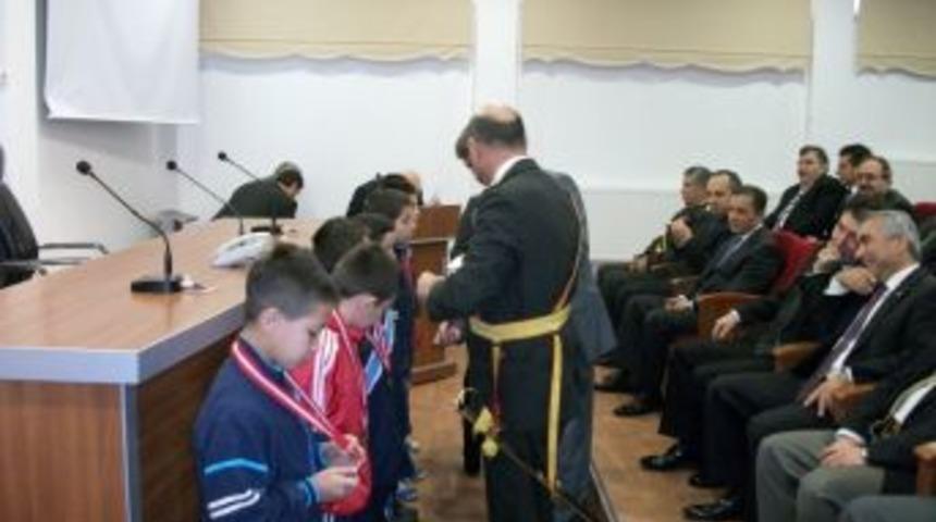 Vali Cengiz , 29 Ekim Bayramı kutlama tebriklerini kabul etti