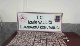 İzmir&rsquo;de jandarmadan uyuşturucu operasyonu