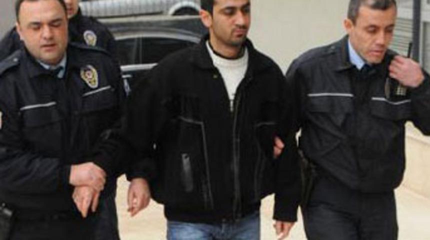 Kaynanasını &ouml;ld&uuml;r&uuml;p, kayınpederini yaraladı