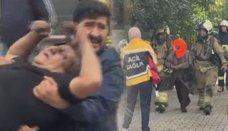Kadık&ouml;y'de yangın paniği! Mahsur kalanlar var