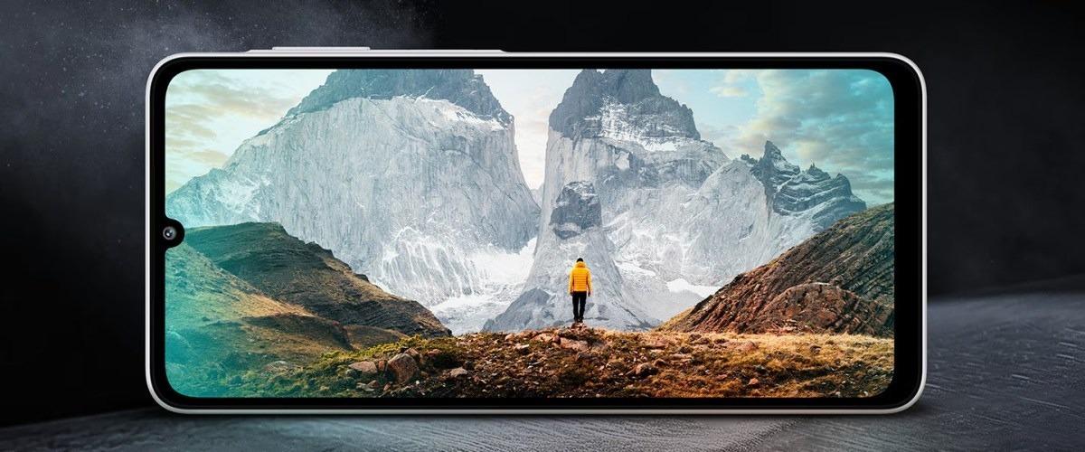 Özellikler aynı, isimler farklı: Samsung M08 ve F08 resmileşti! 1