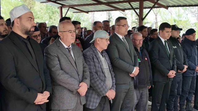 Soma&rsquo;daki maden faciasında &ouml;len Denizlili madenci son yolculuğuna uğurlandı 1