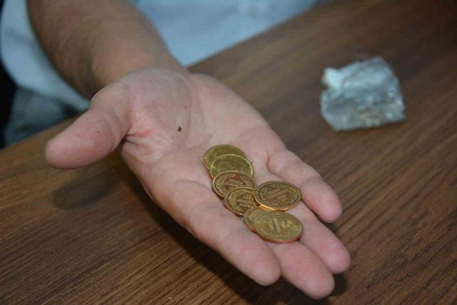 Kıbrıs Gazisi, bulduğu 400 bin liralık altınları zabıtaya teslim etti 2