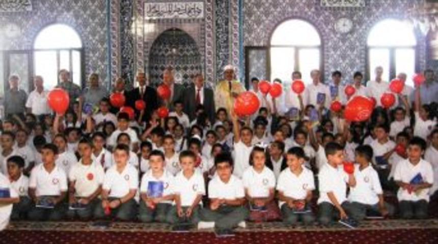 İlk&ouml;ğretim &ouml;ğrencileri Zafer Camii'ni gezdi