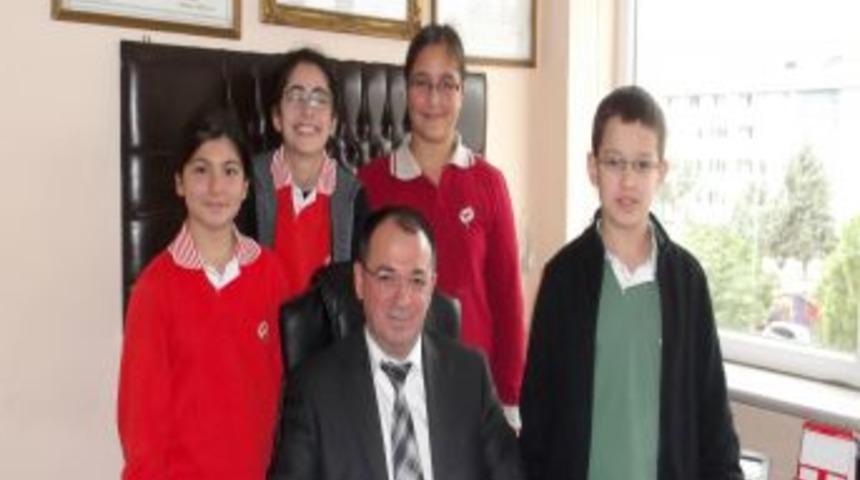 Bademli İlk&ouml;ğretim Okulu &ouml;ğrencilerinden Cumhuriyet konulu r&ouml;portaj