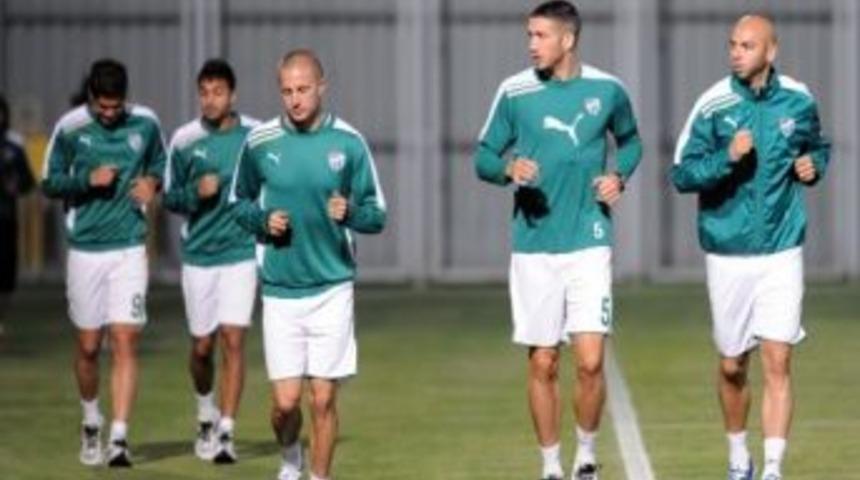 Bursaspor salonda &ccedil;alıştı