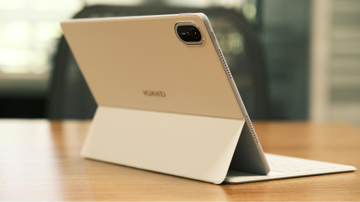 İş ve Yaratıcılığı Gittiğiniz Her Yere Taşıyan Yeni HUAWEI MatePad Air 2
