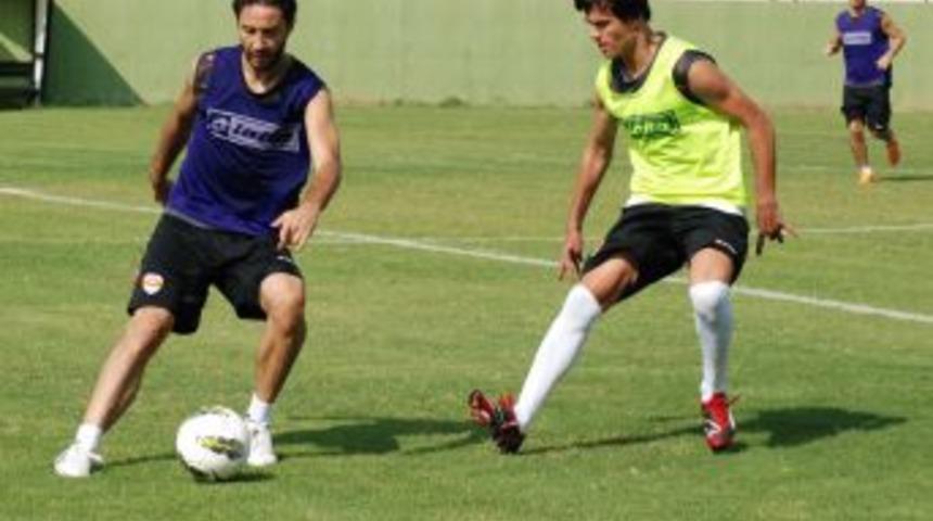 Adanaspor, geçenyıl yenemediği Akhisar'ı eliboş göndermek istiyor