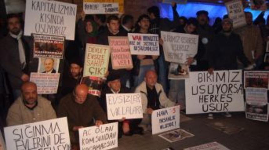 Evsizler i&ccedil;in &lsquo;Birimiz &uuml;ş&uuml;yorsa herkes &uuml;ş&uuml;r&rsquo; eylemi