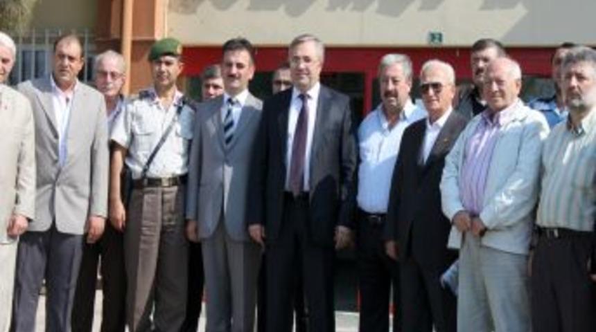 Gemlik Kaymakamı &Ccedil;elik vatandaşlara sağduyu &ccedil;ağrısında bulundu