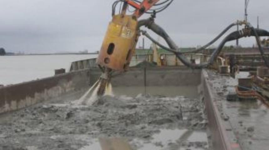 K&ouml;rfezi temizleyecek tarama gemisi ve r&ouml;mork&ouml;r 8 ay i&ccedil;inde İzmir'e geliyor