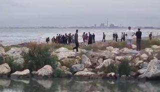 Mersin'de denize giren 3 gen&ccedil;ten biri hayatını kaybetti
