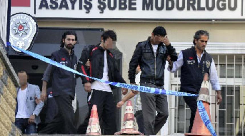 Polis kılığında tecav&uuml;z