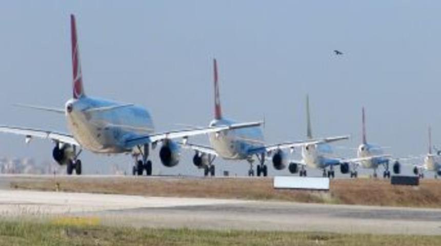 U&ccedil;akta &ccedil;ıkan kavgada 4 kişi yaralandı