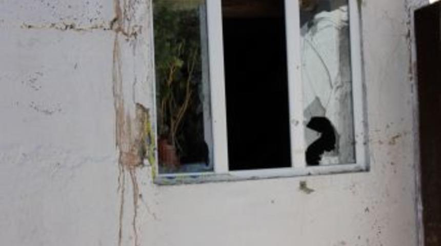 Ter&ouml;ristlerin ekmek vermedi diye &ouml;ld&uuml;rd&uuml;ğ&uuml; G&ouml;k&ccedil;ek'in evinde b&uuml;y&uuml;k acı yaşanıyor