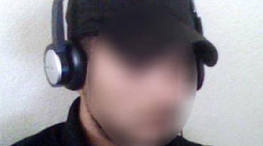 Evi şaşırdı yengesine tecav&uuml;z etti!