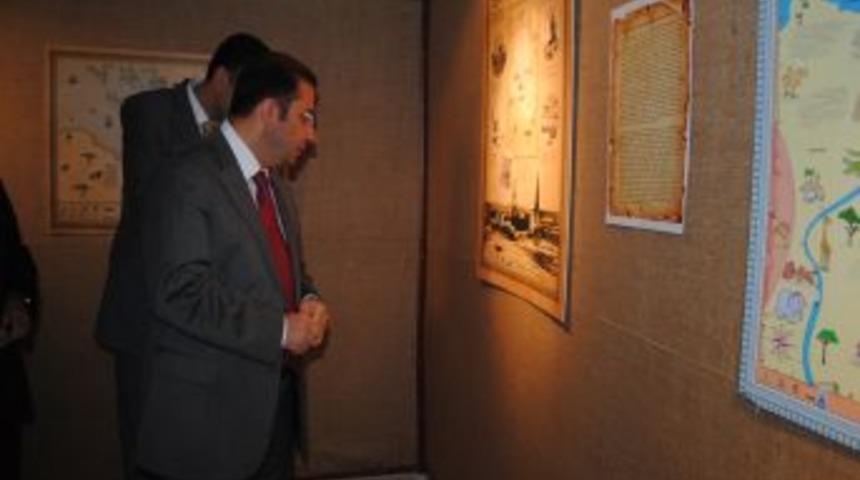 Hakkari'de 'Evliya &Ccedil;elebi D&uuml;nyası' sergisi a&ccedil;ıldı