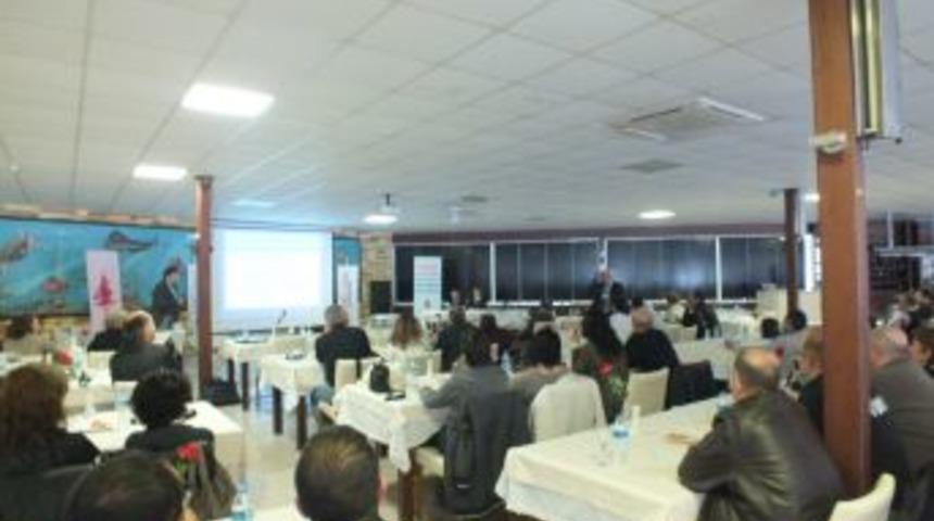 Doktorlardan tıbbi toplantıya yoğun katılım