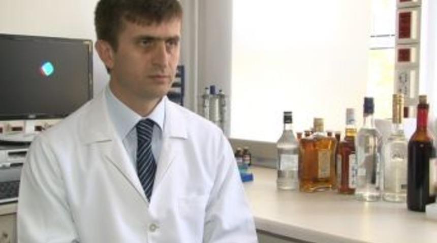 &lsquo;Bisk&uuml;vide jelatin, meyve suyunda ahşap malzeme'