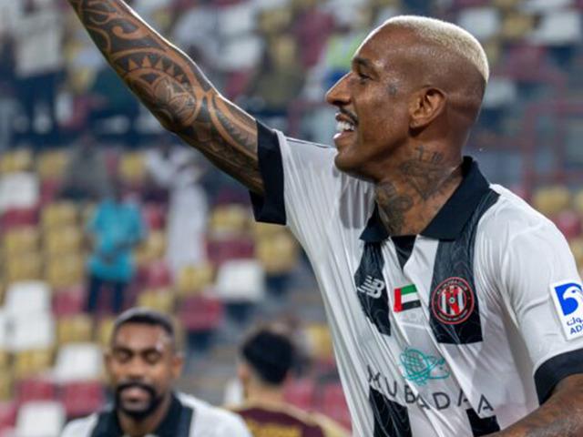 Fenerbah&ccedil;e'den ayrılan Talisca Al Jazira'da perdeyi a&ccedil;tı!