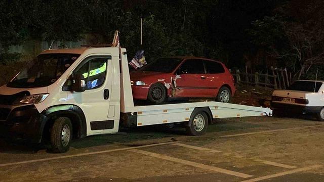 Sarıyer&rsquo;de hareketli anlar! Park halindeki 6 araca &ccedil;arptı 3
